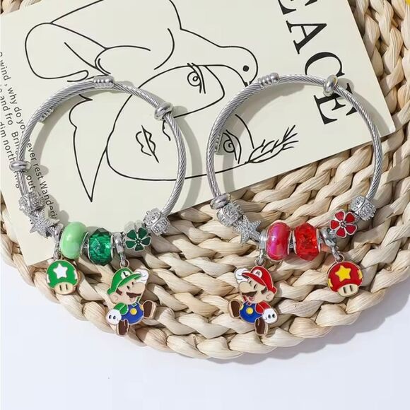Silver  Super Mario Bros Nintendo Themed Mario Charm Bracelet - Picture 2 of 3